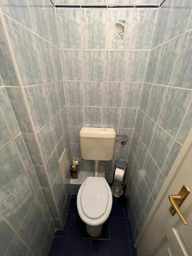 Lucky Home Будапешт 0*,